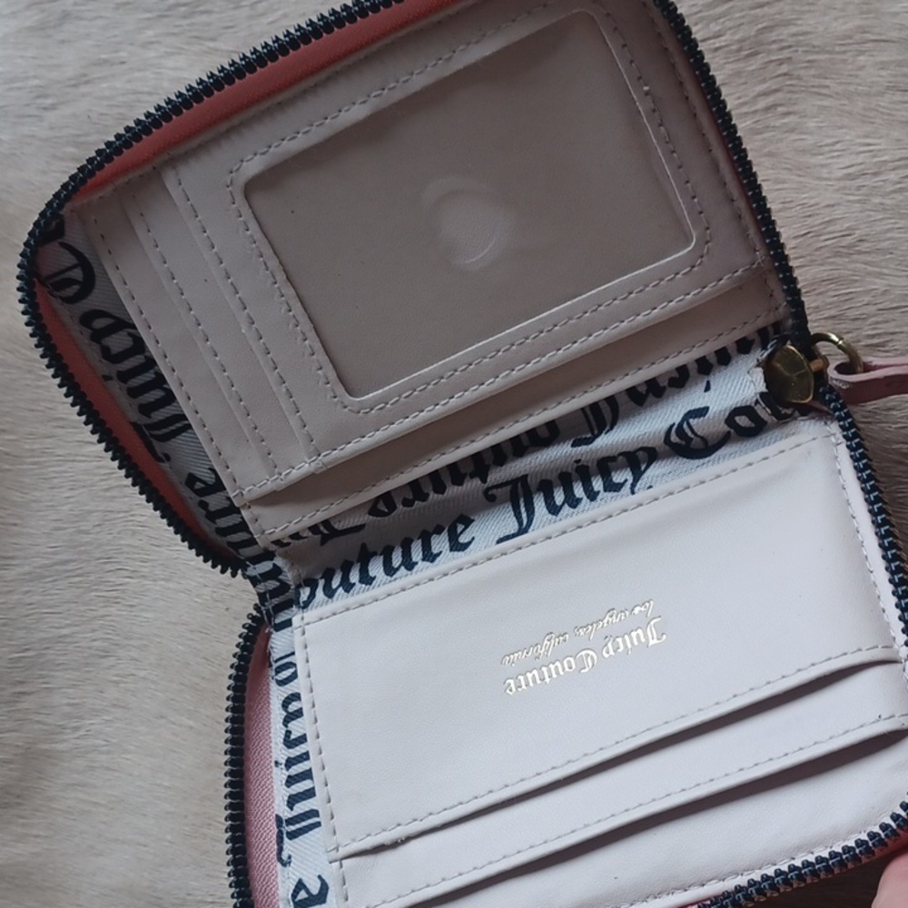 Juicy Couture  Wallet - Picture 16 of 16